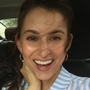 Meet your Posher, Julia